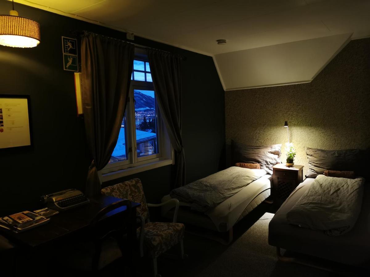 Hotel Bed & Waffles, Tromsø Zewnętrze zdjęcie