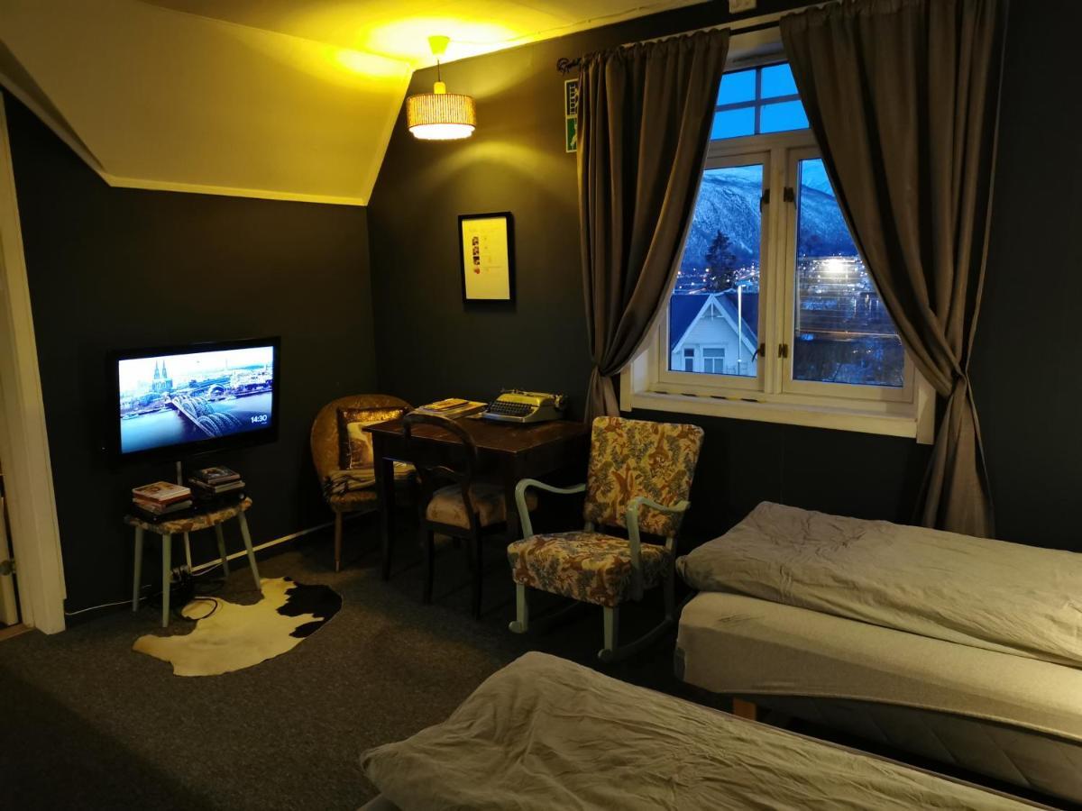 Hotel Bed & Waffles, Tromsø Zewnętrze zdjęcie